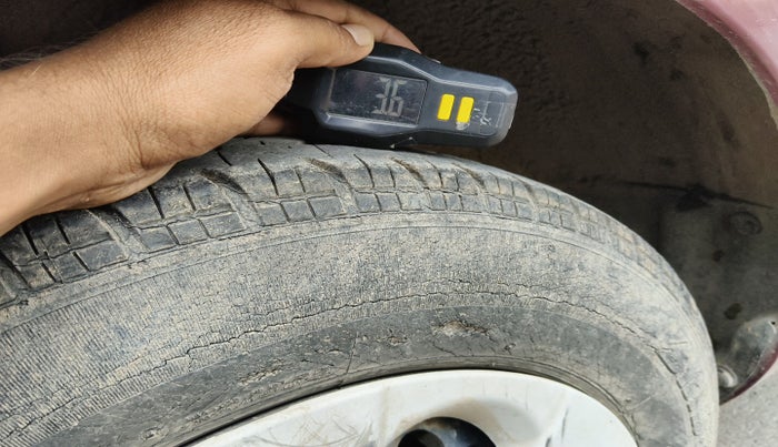 2010 Maruti Ritz VXI, Petrol, Manual, 50,172 km, tyre