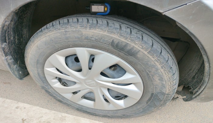 2023 Maruti Swift VXI CNG, Petrol, Manual, 18,002 km, tyre