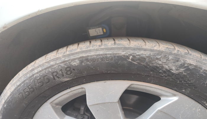 2015 Mercedes Benz Ml Class 250 CDI, Diesel, Automatic, 1,89,896 km, tyre
