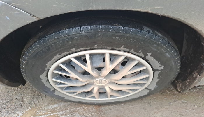 2018 Maruti Dzire VXI, Petrol, Manual, 79,323 km, tyre