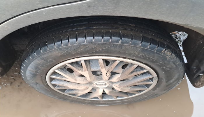 2018 Maruti Dzire VXI, Petrol, Manual, 79,323 km, tyre
