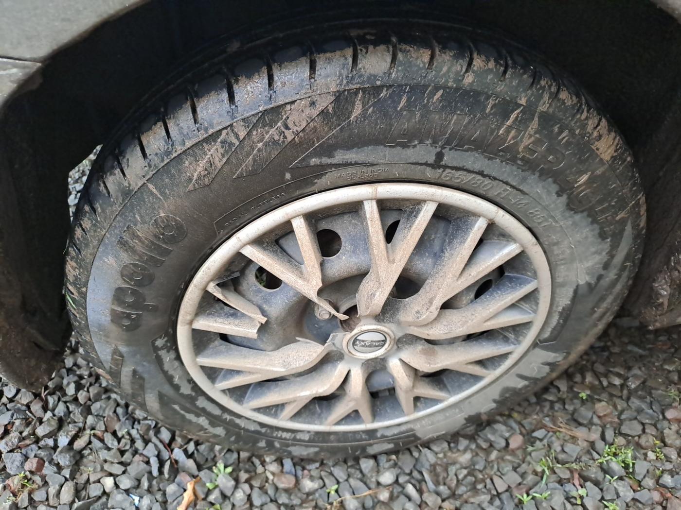 2018 Maruti Dzire VXI, Petrol, Manual, 79,323 km, tyre