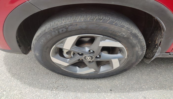 2020 Hyundai VENUE SX 1.0 TURBO, Petrol, Manual, 36,512 km, tyre