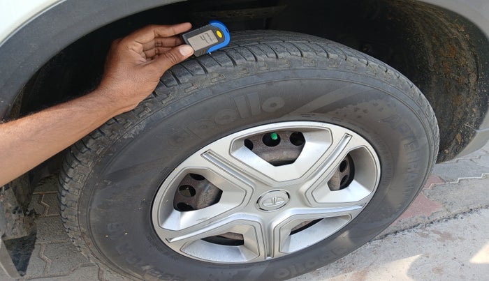 2021 Tata Harrier XM 2.0L KRYOTEC, Diesel, Manual, 68,134 km, tyre