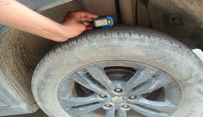 2018 Maruti Vitara Brezza ZDI, Diesel, Manual, 27,569 km, tyre