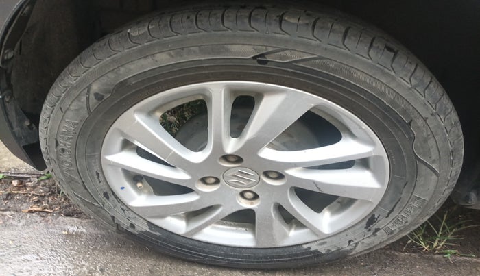 2013 Maruti Swift ZDI, Diesel, Manual, 83,056 km, tyre
