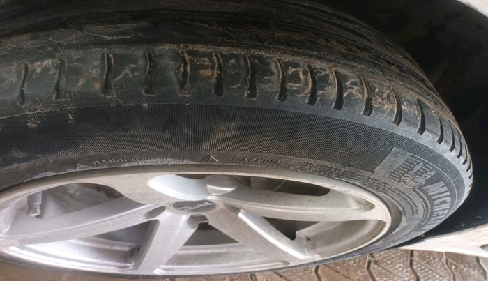 2022 Maruti Swift VXI, Petrol, Manual, 41,461 km, tyre