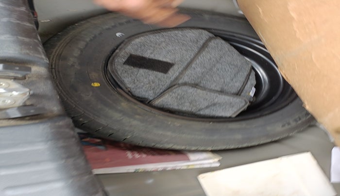 2023 KIA SONET HTK PLUS 1.2 PETROL MT, Petrol, Manual, 38,240 km, tyre