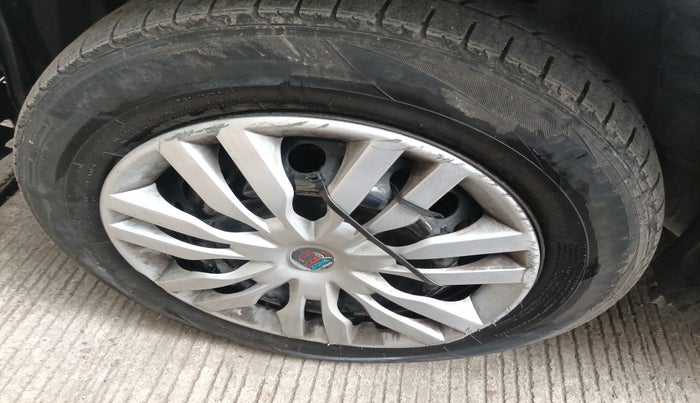 2023 Honda Amaze 1.2L I-VTEC S, Petrol, Manual, 62,733 km, tyre