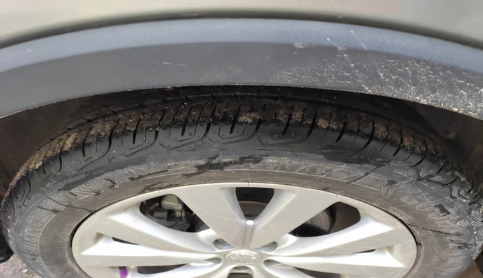 2023 MG ASTOR SUPER 1.5 MT, Petrol, Manual, 14,800 km, tyre