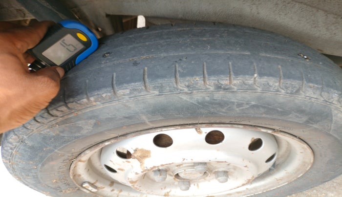 2015 Maruti Wagon R 1.0 LXI CNG, Petrol, Manual, 2,80,002 km, tyre