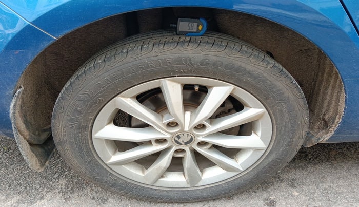 2015 Skoda Octavia ELEGANCE 1.8 TSI AT, Petrol, Automatic, 58,476 km, tyre