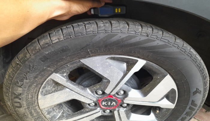 2020 KIA SONET GTX PLUS 1.5 AT, Diesel, Automatic, 87,960 km, tyre
