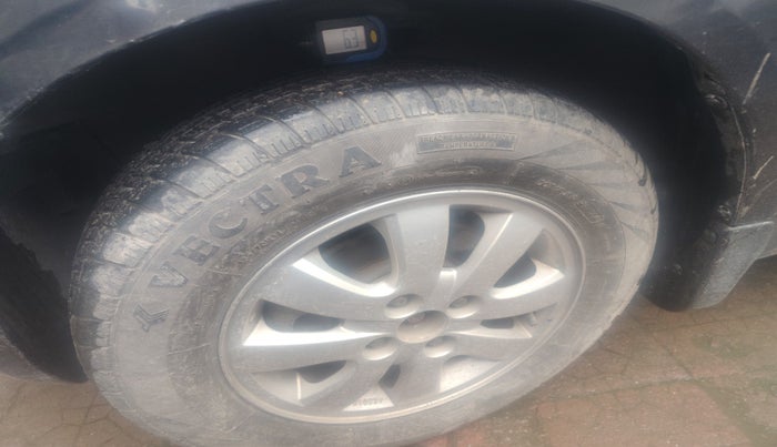 2014 Maruti Ritz ZXI, Petrol, Manual, 48,588 km, tyre