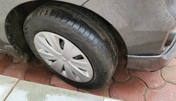 2017 Maruti Ertiga VDI SHVS, Diesel, Manual, 76,463 km, tyre