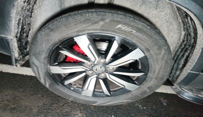 2020 MG HECTOR PLUS SHARP 1.5 PETROL TURBO DCT 6-STR, Petrol, Automatic, 45,880 km, tyre