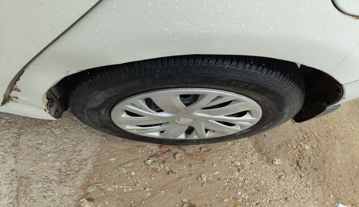 2011 Maruti Swift VDI, Diesel, Manual, 1,92,730 km, tyre