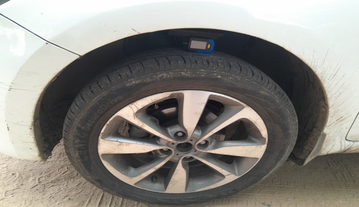 2016 Hyundai Elite i20 ASTA 1.4 CRDI (O), Diesel, Manual, 1,02,068 km, tyre