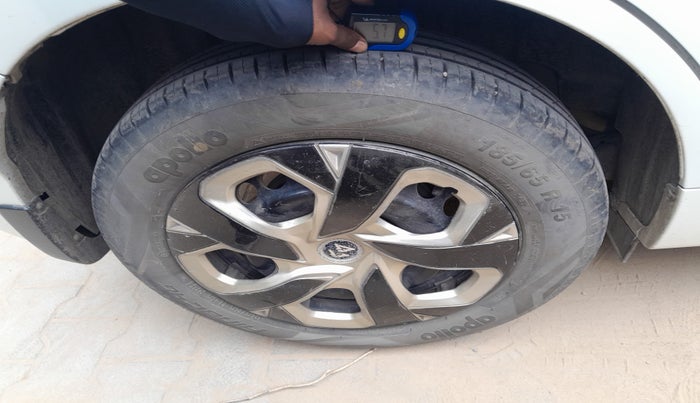 2022 Maruti Baleno DELTA PETROL 1.2, Petrol, Manual, 42,961 km, tyre