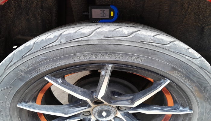 2018 Maruti Swift VXI, Petrol, Manual, 49,897 km, tyre