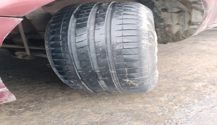 2012 Maruti Ritz VDI, Diesel, Manual, 1,77,411 km, tyre