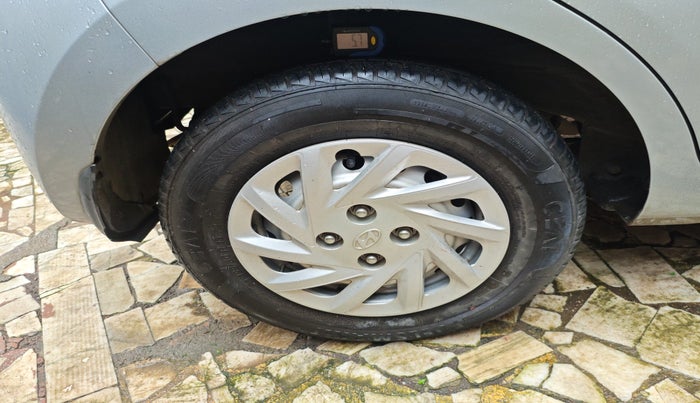 2021 Hyundai NEW SANTRO SPORTZ CNG, Petrol, Manual, 17,390 km, tyre