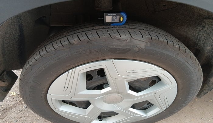 2025 Tata NEXON  Pure Plus 1.2 Petrol AMT, Petrol, Automatic, 1,296 km, tyre