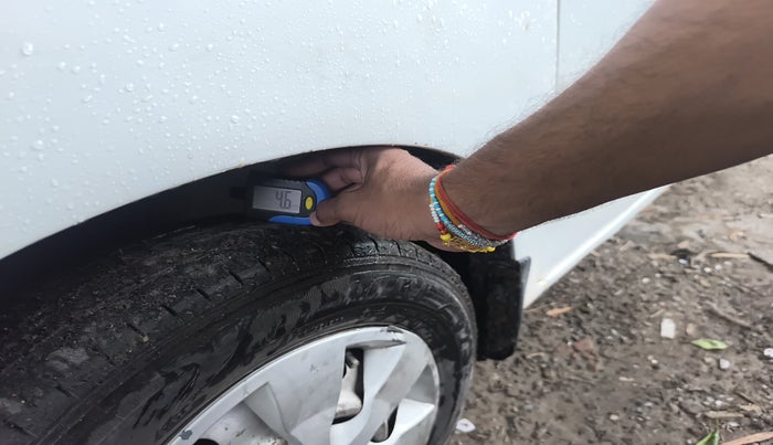 2018 Maruti Wagon R 1.0 LXI CNG, Petrol, Manual, 1,00,102 km, tyre