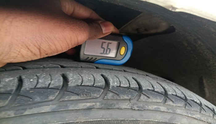 2014 Ford Figo TITANIUM 1.4 DIESEL, Diesel, Manual, 1,09,350 km, tyre