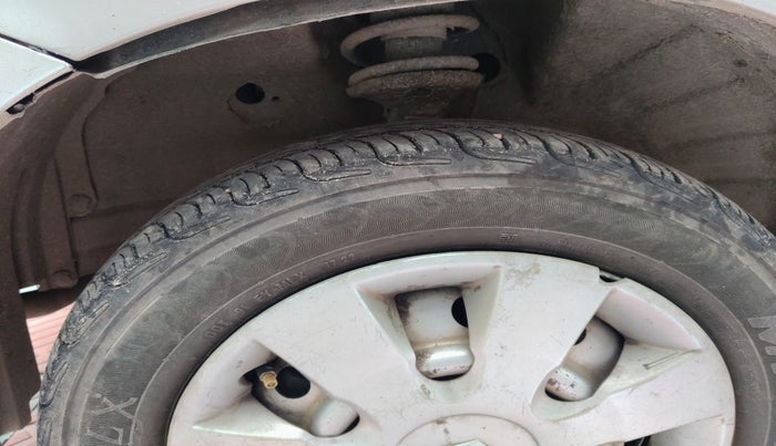 2010 Maruti Wagon R 1.0 LXI CNG, Petrol, Manual, 1,09,024 km, tyre