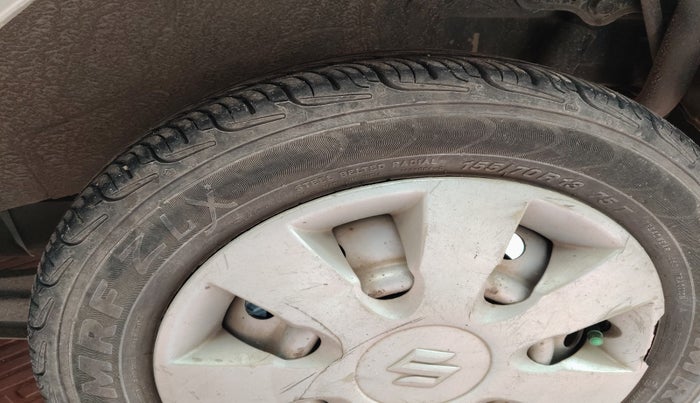 2010 Maruti Wagon R 1.0 LXI CNG, Petrol, Manual, 1,09,024 km, tyre