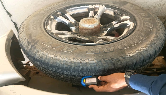 2012 Mahindra Scorpio SLE, Diesel, Manual, 1,01,576 km, tyre