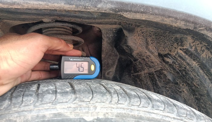 2016 Maruti Vitara Brezza ZDI PLUS DUAL TONE, Diesel, Manual, 1,11,881 km, tyre