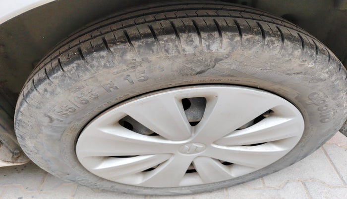 2018 Maruti Ertiga VXI, Petrol, Manual, 73,637 km, tyre