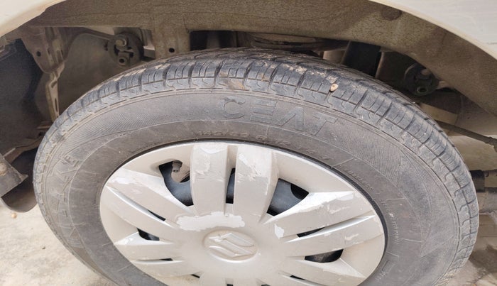 2013 Maruti Alto 800 LXI, Petrol, Manual, 23,079 km, tyre