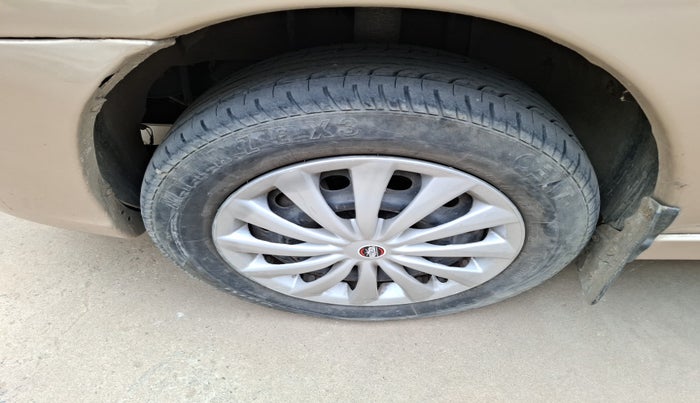 2010 Tata Indigo CS GLS, Petrol, Manual, 48,402 km, tyre