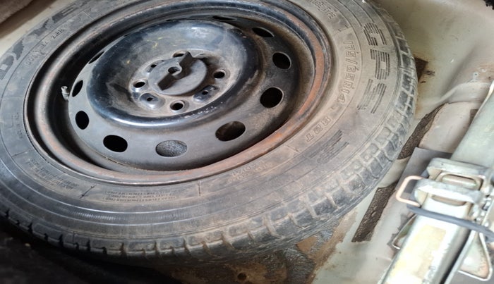2010 Tata Indigo CS GLS, Petrol, Manual, 48,402 km, tyre