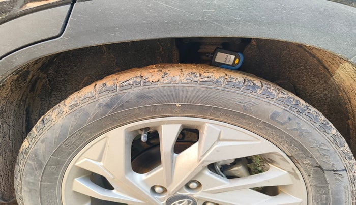 2022 Hyundai Creta SX 1.5 PETROL, Petrol, Manual, 39,371 km, tyre