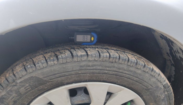 2017 Nissan Micra Active XV, Petrol, Manual, 1,03,300 km, tyre