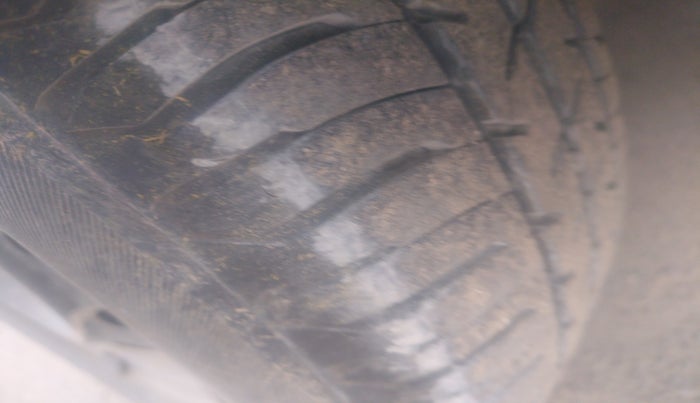 2014 Maruti Ritz VDI, Diesel, Manual, 1,07,204 km, tyre