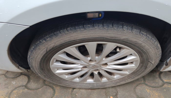 2015 Maruti Ciaz ZXI, Petrol, Manual, 76,780 km, tyre