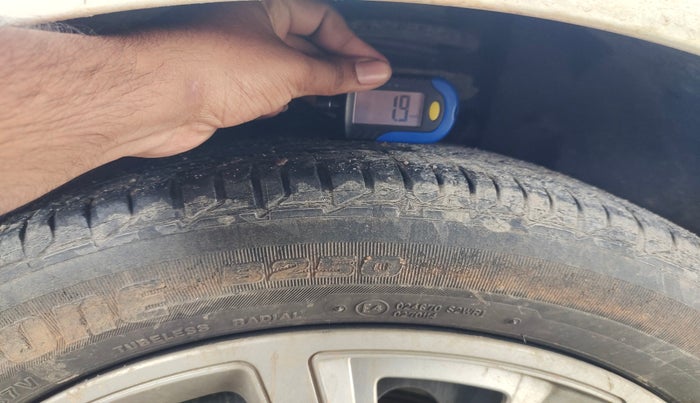 2022 Tata ALTROZ XM PLUS PETROL, Petrol, Manual, 63,516 km, tyre