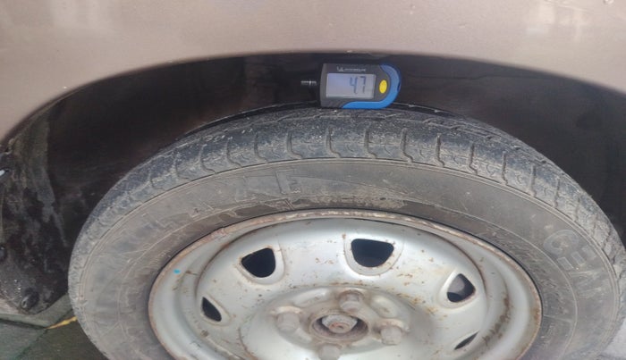 2010 Maruti Zen Estilo LXI, Petrol, Manual, 70,208 km, tyre