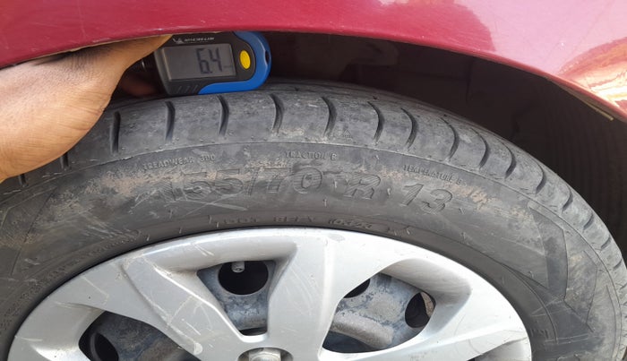 2015 Hyundai Eon MAGNA +, Petrol, Manual, 74,094 km, tyre