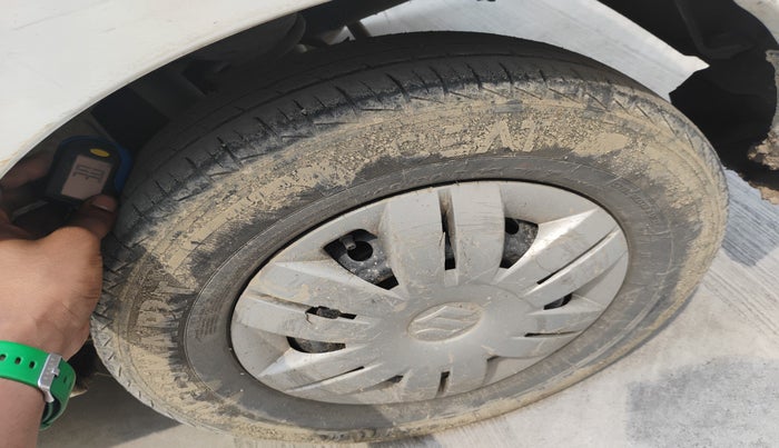 2021 Maruti Alto VXI, Petrol, Manual, 30,008 km, tyre