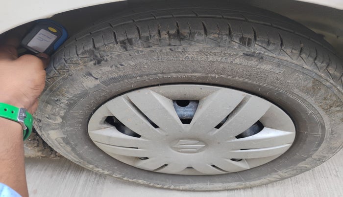 2021 Maruti Alto VXI, Petrol, Manual, 30,008 km, tyre