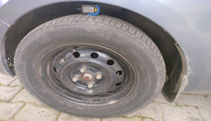 2013 Hyundai i20 SPORTZ 1.2, Petrol, Manual, 1,00,433 km, tyre