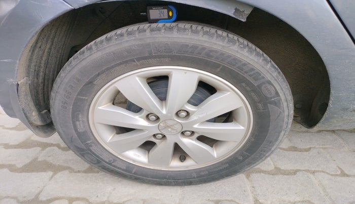 2013 Hyundai i20 SPORTZ 1.2, Petrol, Manual, 1,00,433 km, tyre