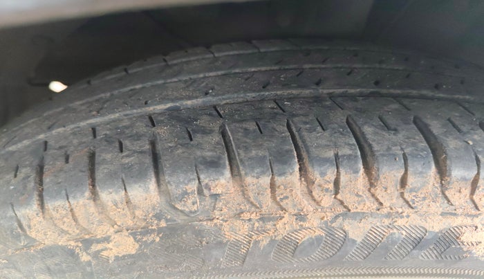 2021 Maruti XL6 ALPHA AT, Petrol, Automatic, 48,047 km, tyre