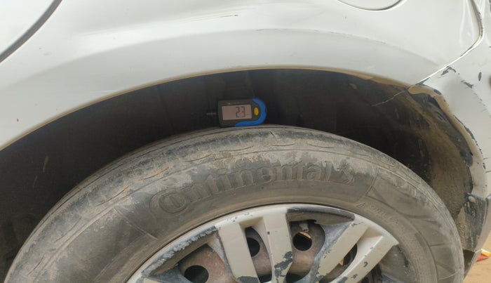 2013 Maruti Swift VDI, Diesel, Manual, 3,03,461 km, tyre